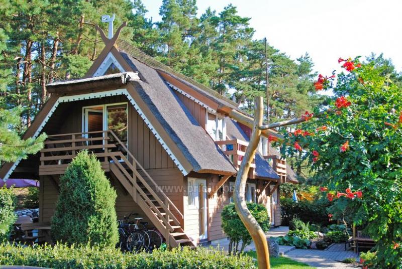 VILA DEVA w Pervalce: Pokoje z kuchnią, udogodnieniami, tarasami, osobnymi wejściami; ekskluzywny dziedziniec