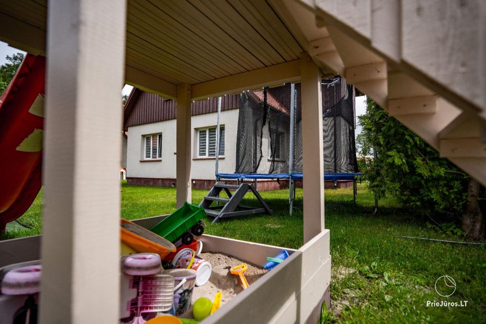 Domki, pokoje i apartamenty w Karkle 100 metrów do morza