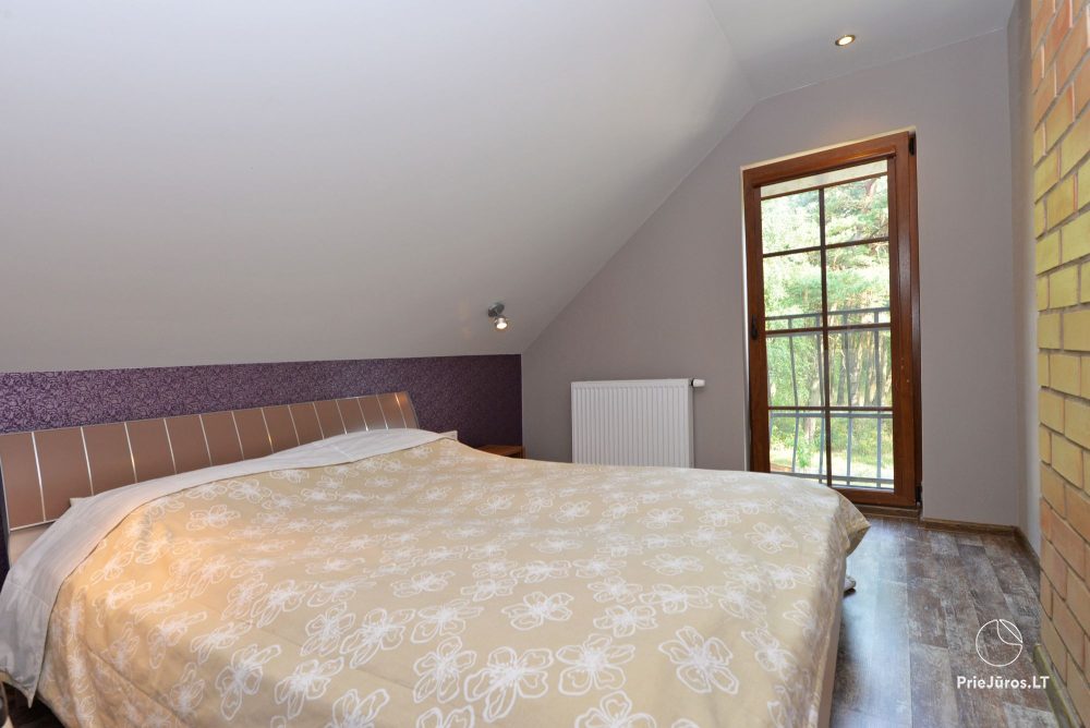 Nr 2 Trzypokojowe (z dwiema sypialniami) apartamenty (dla 4+2 osób)