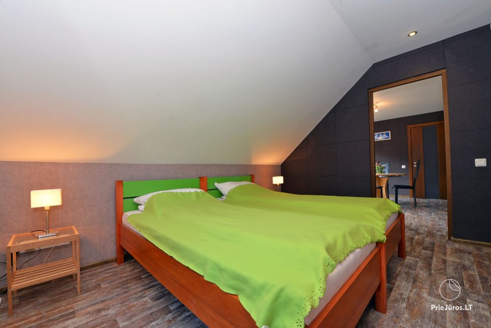 Nr 2 Trzypokojowe (z dwiema sypialniami) apartamenty (dla 4+2 osób)
