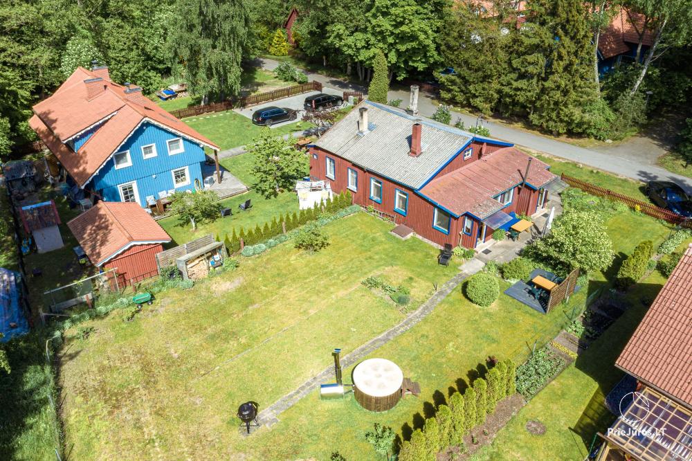 Dwa apartamenty z podwórkiem i jacuzzi w Preili