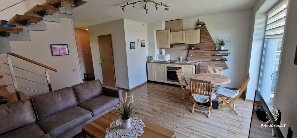 Dobrze urządzony apartament może pomieścić 4-8 osób