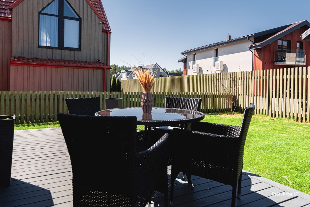 Apartamenty Zalia kopa położone 300 metrów od piaszczystej plaży