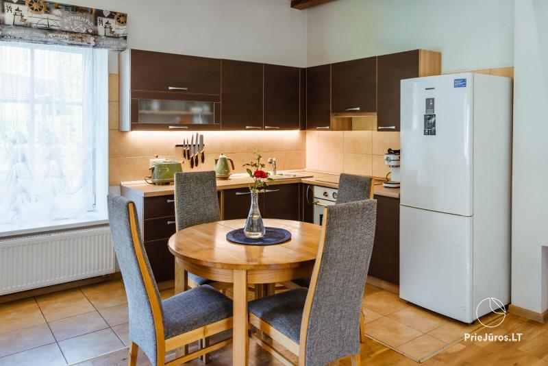 Przestronny apartament z podwórkiem