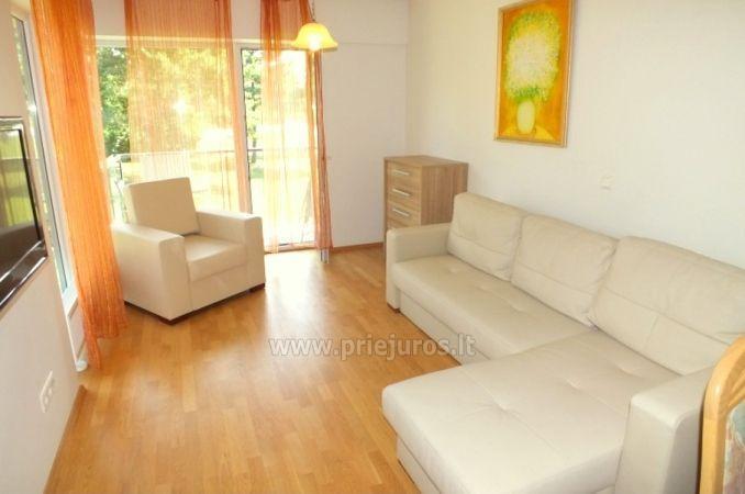 Apartament z dwoma pokojami w Połądze