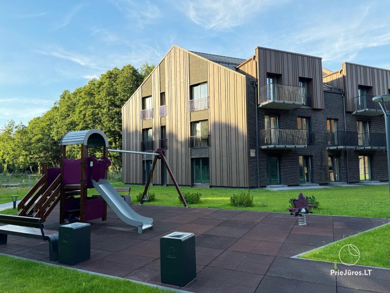 Czteroosobowy apartament Smilciu trio z tarasem w Połądze