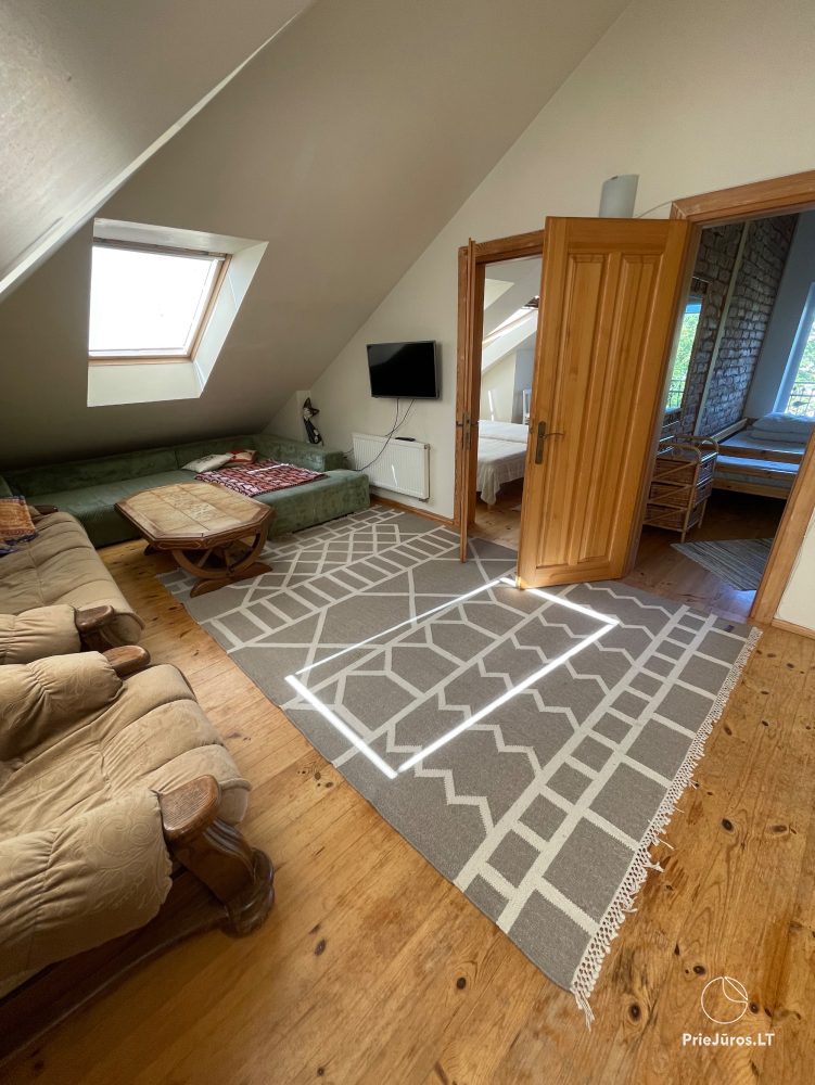 Apartamenty i pokoje do wynajęcia w prywatnym domu w Połądze