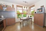 Apartamenty i pokoje do wynajęcia w prywatnym domu w Połądze