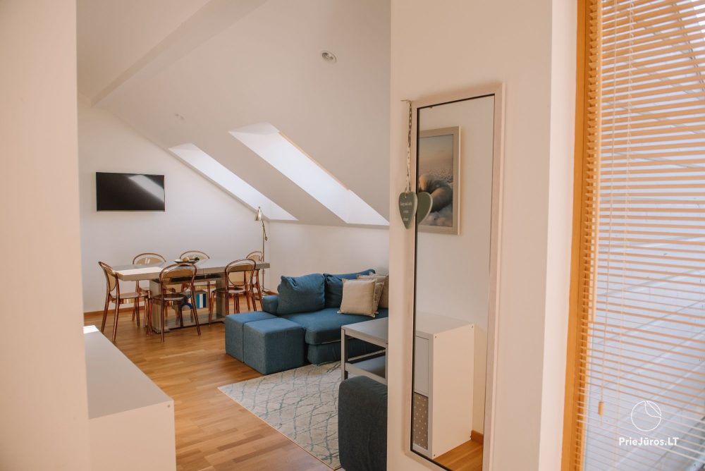 Przestronny 3-pokojowy apartament w Nidzie z balkonem / tarasem