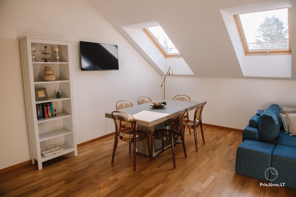 Przestronny 3-pokojowy apartament w Nidzie z balkonem / tarasem