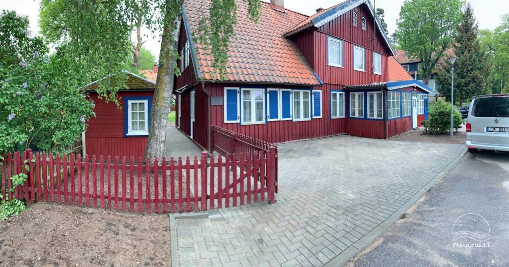 Apartament z prywatnym dziedzińcem - 1