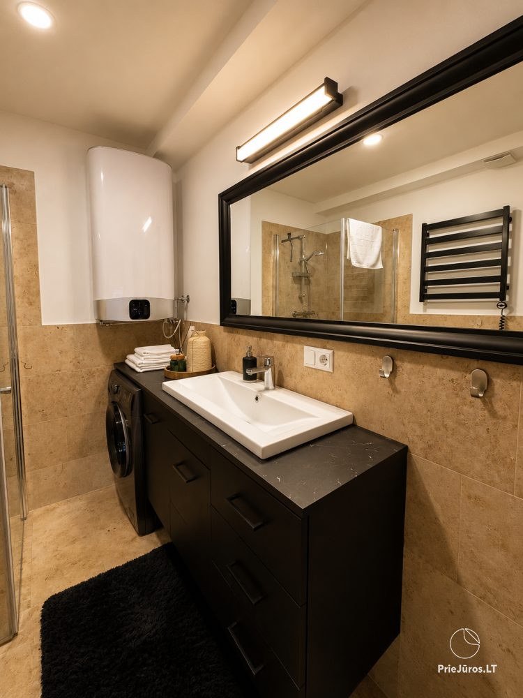 Apartamenty „Pušų terasa” w Juodkrantė, nowocześnie wyposażone z dużym tarasem