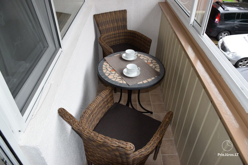 W centrum Nidy, „Prie Pušyno”, ul. Szvyturio. Dwa przytulne apartamenty typu studio