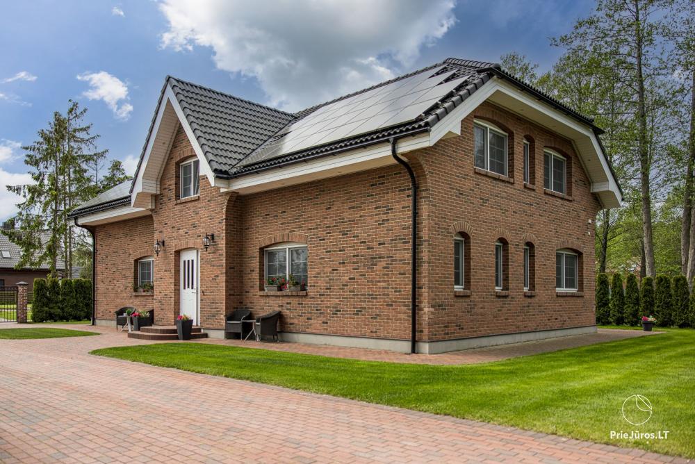 Villa Aido - przestronne apartamenty do wynajęcia w Połądze, w Kunigiskiai. Do morza zaledwie 200 metrów!