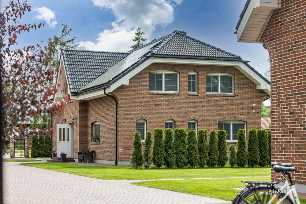 Villa Aido - przestronne apartamenty do wynajęcia w Połądze, w Kunigiskiai. Do morza zaledwie 200 metrów!