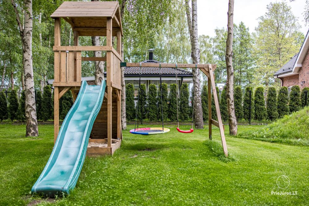 Villa Aido - przestronne apartamenty do wynajęcia w Połądze, w Kunigiskiai. Do morza zaledwie 200 metrów!