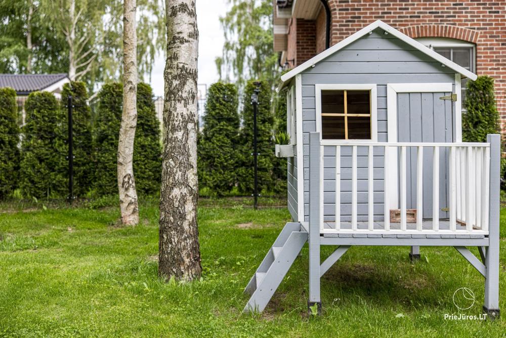 Villa Aido - przestronne apartamenty do wynajęcia w Połądze, w Kunigiskiai. Do morza zaledwie 200 metrów!