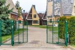 Apartamenty wakacyjne. Rodzinny domek z prywatnym podwórkiem nad morzem