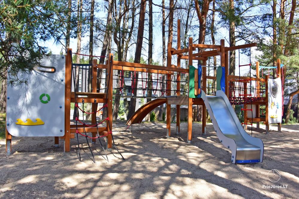 Nowe, przestronne apartamenty „Palangos Vilnele” otoczone sosnami, blisko morza z klimatyzacją i przestronnymi tarasami z widokiem na las sosnowy i morze