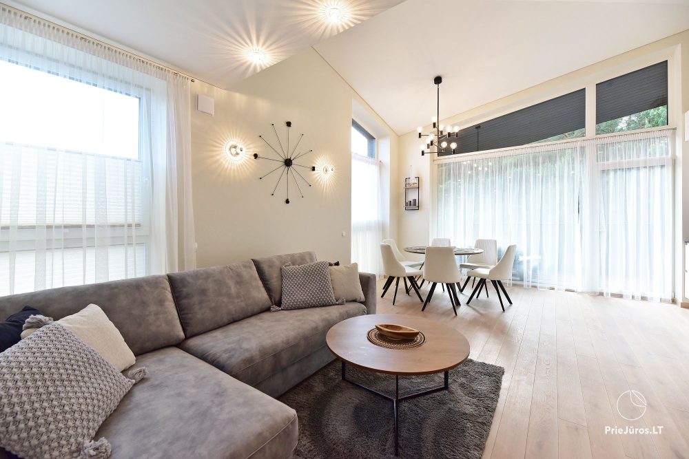 Nowe, przestronne apartamenty „Palangos Vilnele” otoczone sosnami, blisko morza z klimatyzacją i przestronnymi tarasami z widokiem na las sosnowy i morze