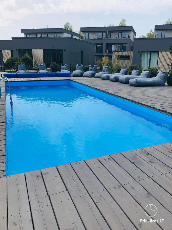 Przestronny apartament Stella Maris z podgrzewanym basenem w kompleksie Mano jura 2, w Kunigiskiai
