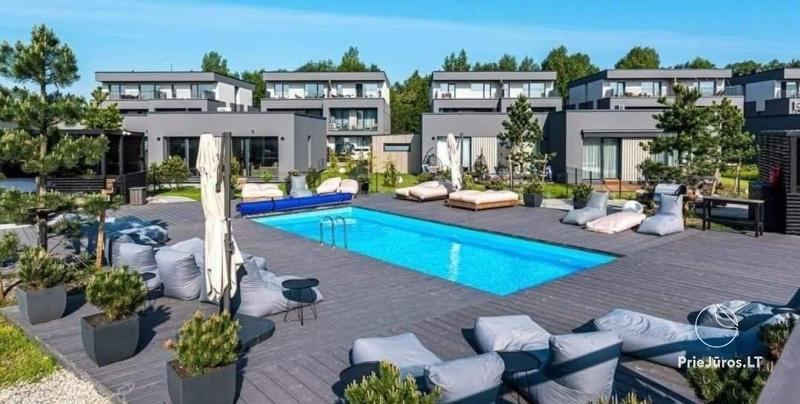 Przestronny apartament Stella Maris z podgrzewanym basenem w kompleksie Mano jura 2, w Kunigiskiai