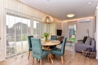 Zupełnie nowe apartamenty „Genys” z prywatnym podwórkiem i dużym tarasem