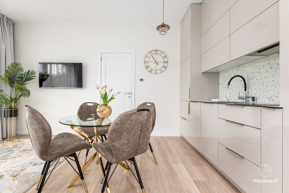 Basom home – Moje morze 3, Kunigiškiai – apartamenty z tarasem przy eko basenie, przepiękny zielony teren