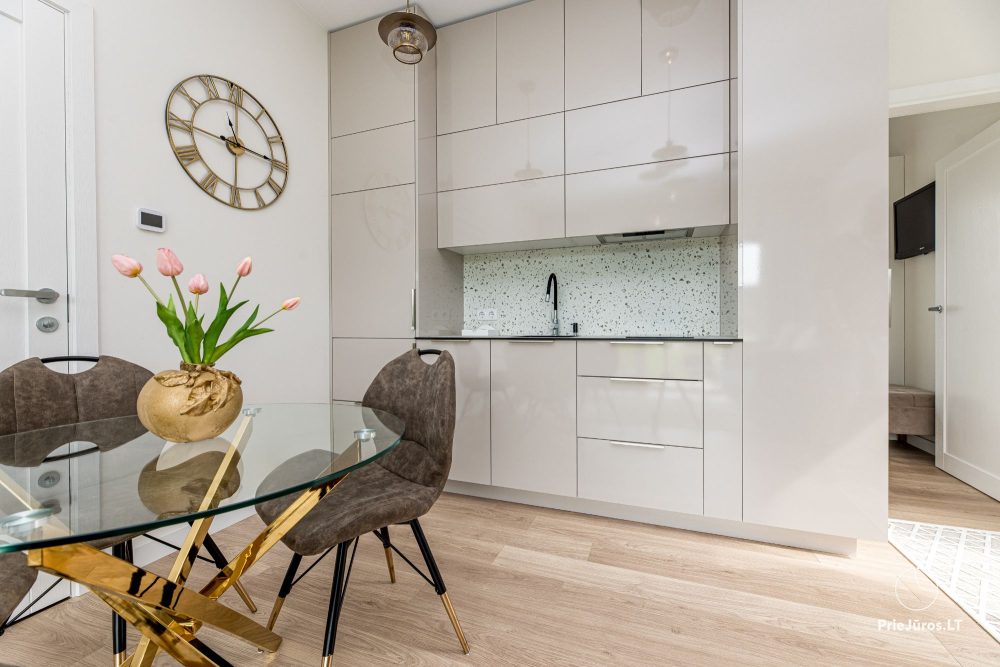 Basom home – Moje morze 3, Kunigiškiai – apartamenty z tarasem przy eko basenie, przepiękny zielony teren