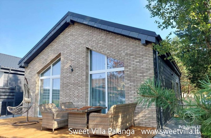 Nowa Sweet villa w Połądze, w Monciskes, w sosnowym lesie