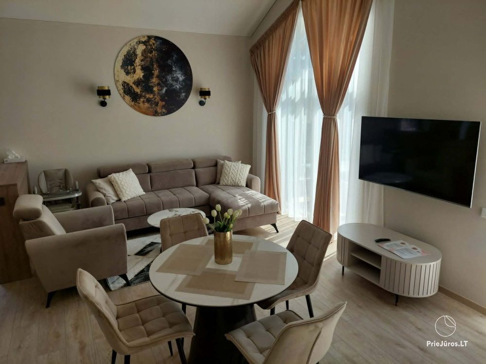 Nowa Sweet villa w Połądze, w Monciskes, w sosnowym lesie