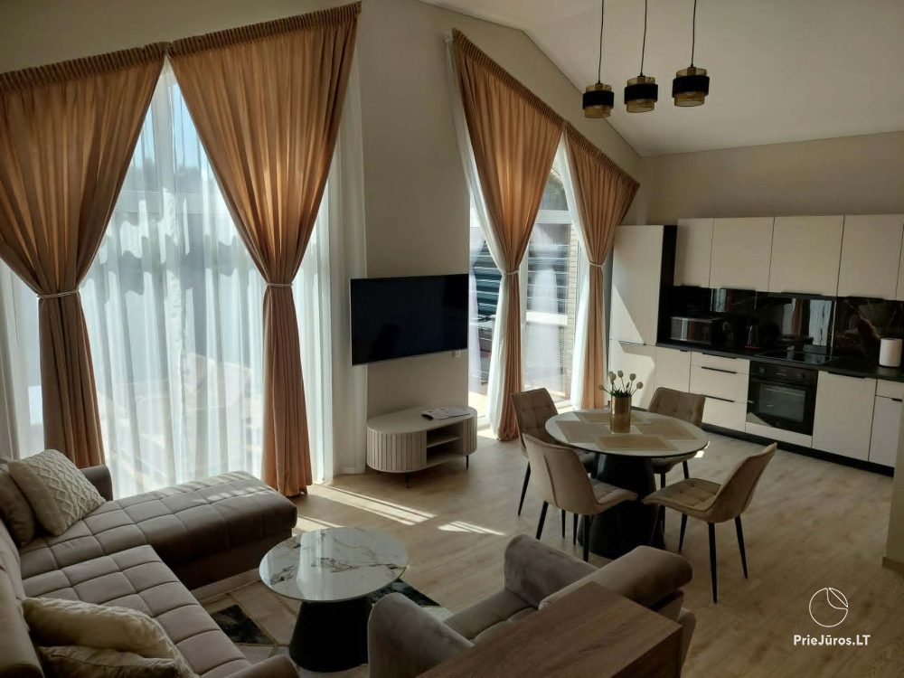 Nowa Sweet villa w Połądze, w Monciskes, w sosnowym lesie