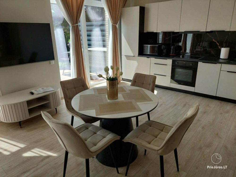 Nowa Sweet villa w Połądze, w Monciskes, w sosnowym lesie