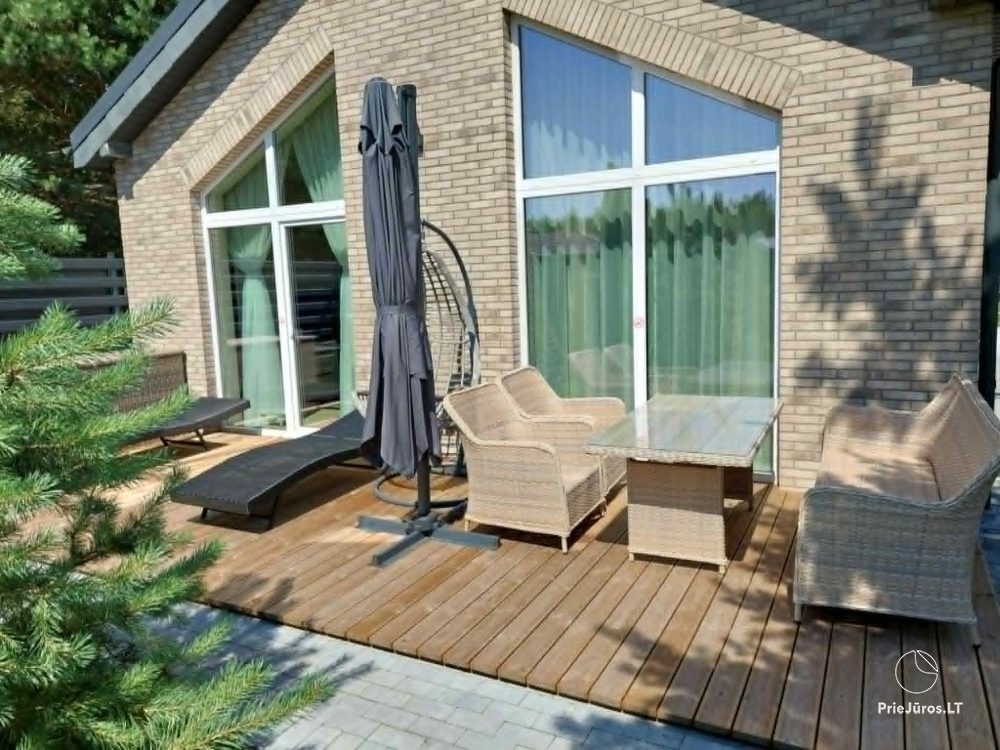 Nowa Sweet villa w Połądze, w Monciskes, w sosnowym lesie