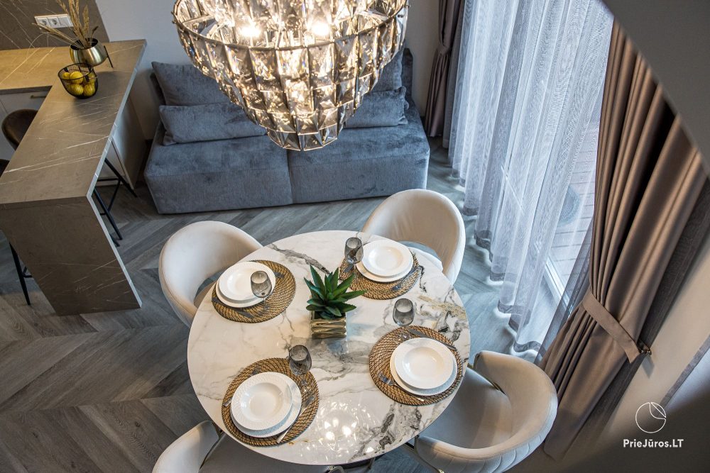 Sea Life home – Kunigiškiai – stylowy domek z dwiema sypialniami, basen w ogrodzie