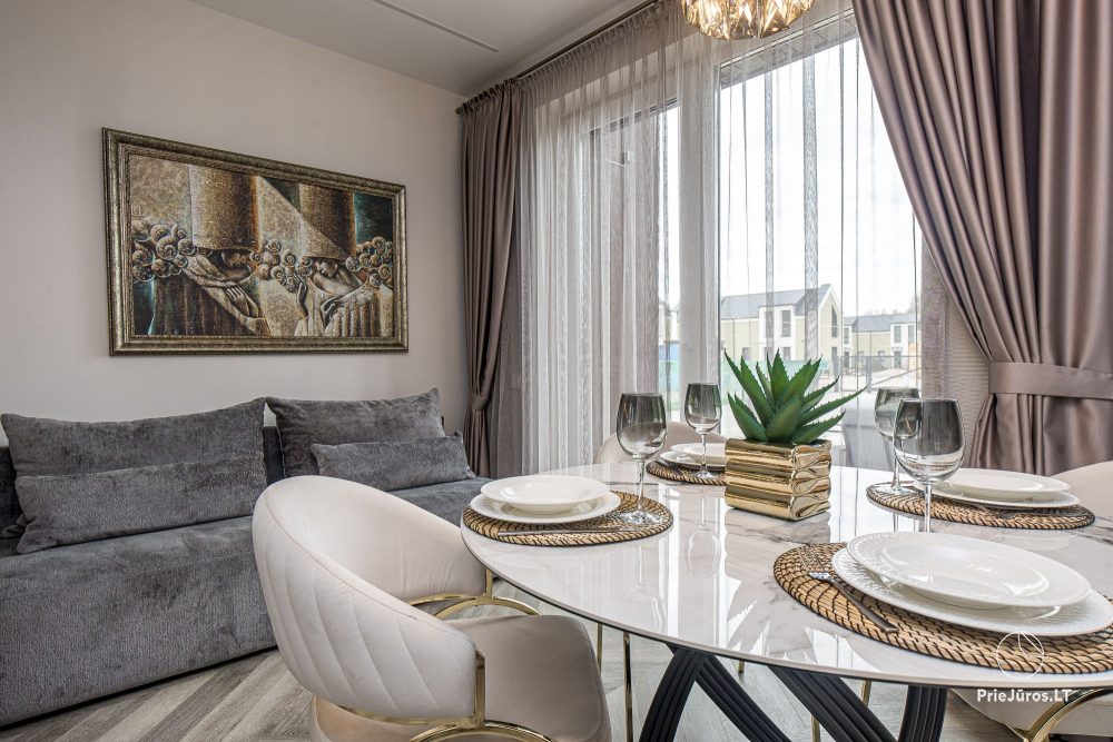 Sea Life home – Kunigiškiai – stylowy domek z dwiema sypialniami, basen w ogrodzie