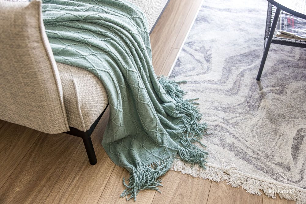 Lyrika home - w Monciškės - przestronny dom szeregowy z 2 sypialniami i tarasem dla czterech osób, w nowej dzielnicy J7 Beržas z basenami, saunami i grillem