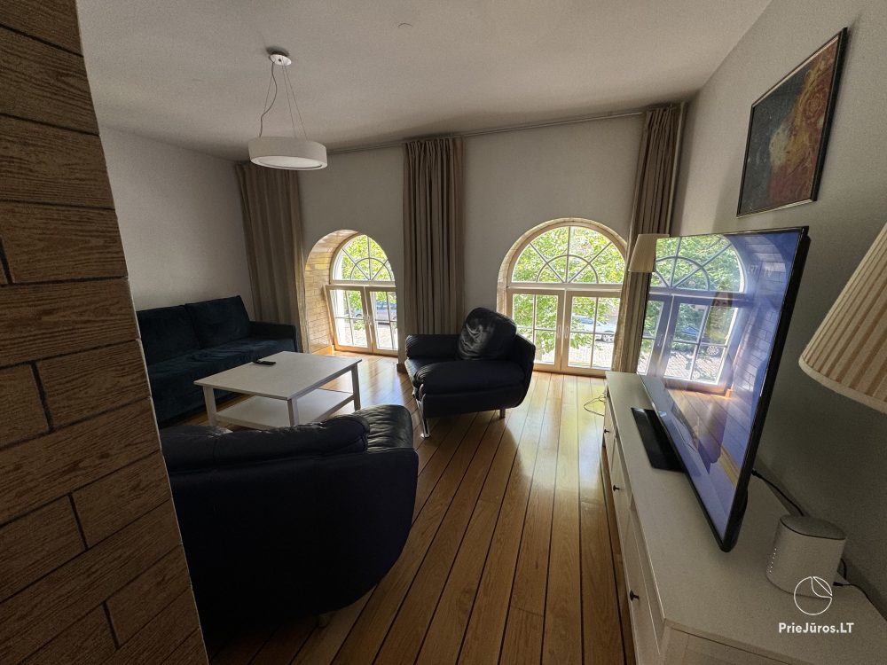 Krótkoterminowy wynajem dwupokojowych apartamentów na starym mieście w Kłajpedzie - 1