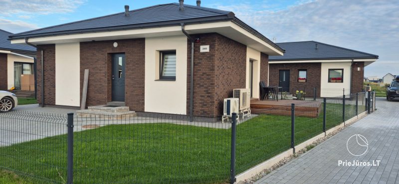 Nowe domy z dwiema sypialniami do wynajęcia blisko morza w Połądze, w Kunigiskiai