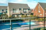 Dwupiętrowy apartament z podgrzewanym basenem zewnętrznym