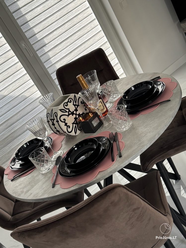 Zapraszamy Państwa do zamieszkania w nowo wyremontowanym, dwupiętrowym domku w miejscowości Kunigiškės, przy ul. Vingio.