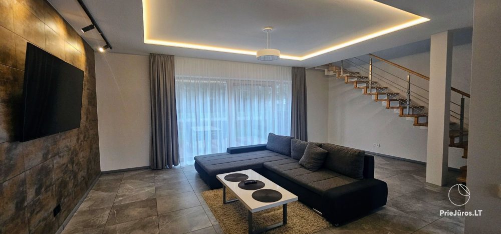 Wynajmowany osobny domek 102 m² (2019), 350 m od morza.