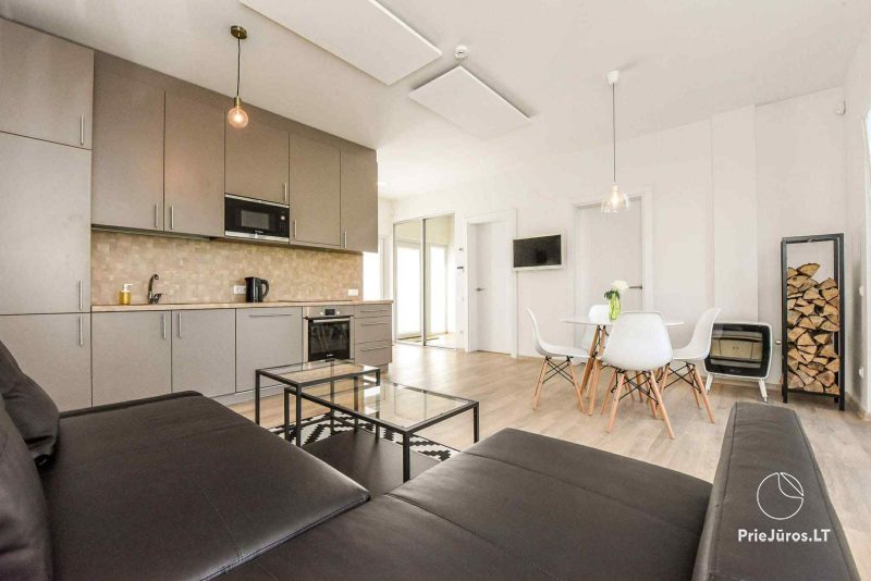 Wynajem domu w Kunigiškėse z tarasem i jacuzzi.