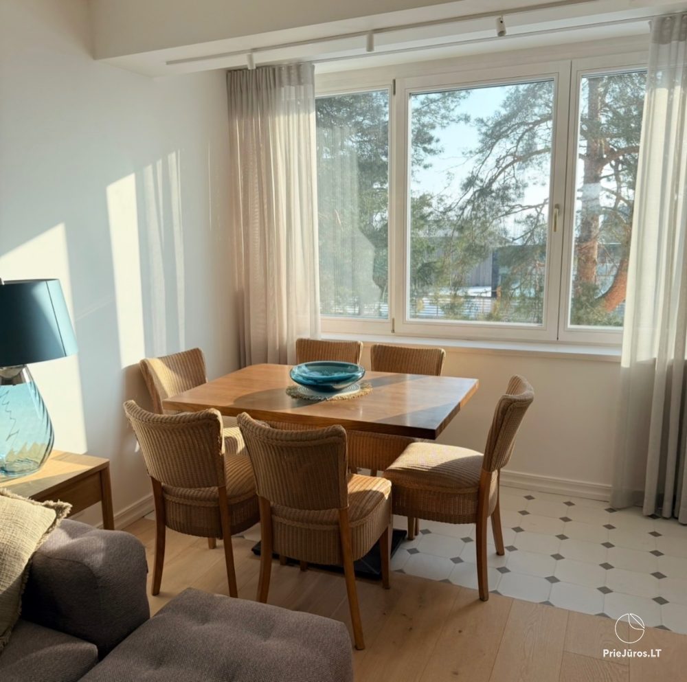 Wynajem jasnego i przestronnego mieszkania w centrum Nidy - 1