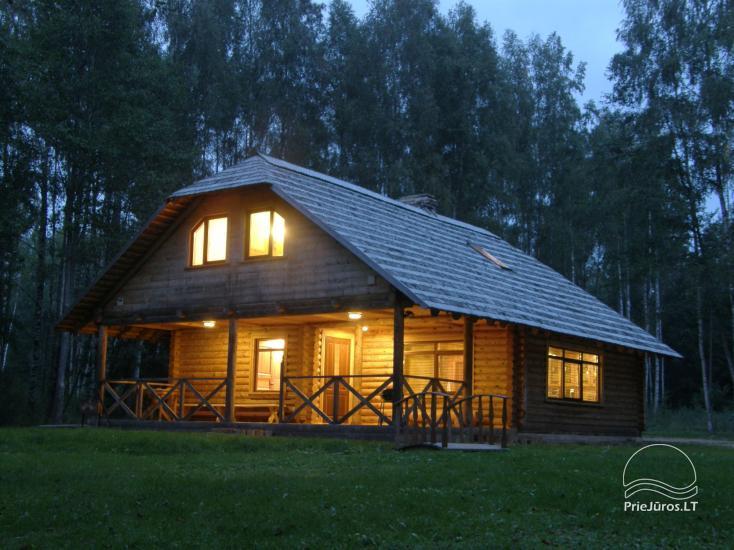 Camping Muižnieki na Łotwie w pobliżu jeziora Usmas