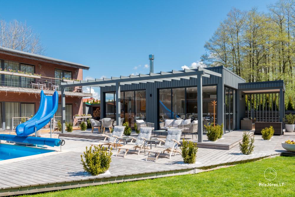 Apartamenty, pokoje – Willa VITALIJA w Poladze z basenem z podgrzewaną wodą