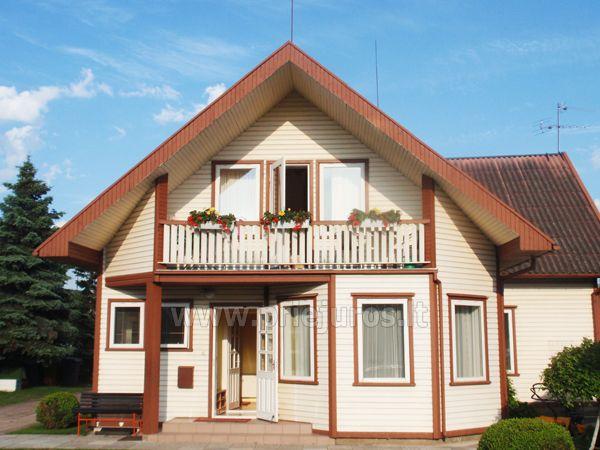 Pokoje dla 1–4 osób w pensjonacie „Lanksva” - 400 m od morza, blisko centrum