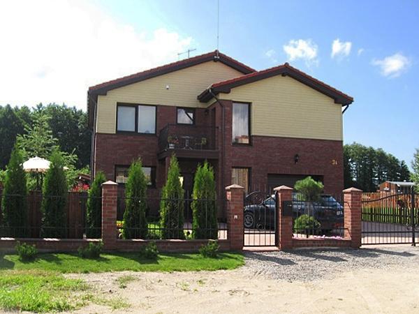 Dwu i trzy pokojowe apartamenty Pluke i studio (Vytauto 155) w Połądze