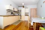 Apartamenty Willa Marta z odkrytym basenem. 350 metrów do morza, las sosnowy, rowery za darmo!