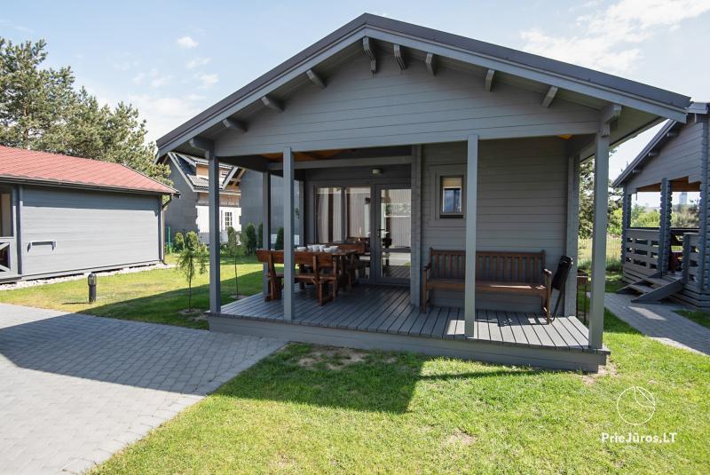 Domki letniskowe i apartamenty do wynajęcia w pobliżu morza w Sventoji